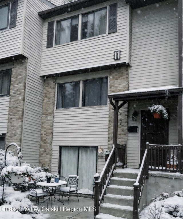 259 Village Court, Kingston