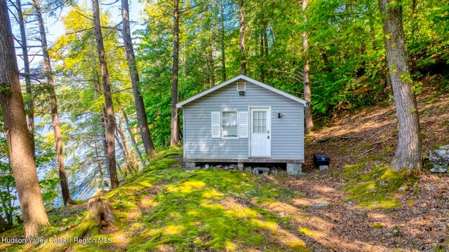 200 Privatewood Court, Kingston