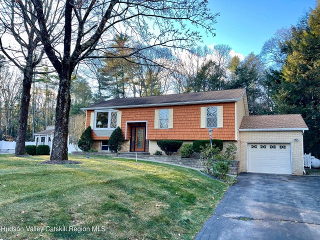 21 Mary Ann Avenue, Saugerties