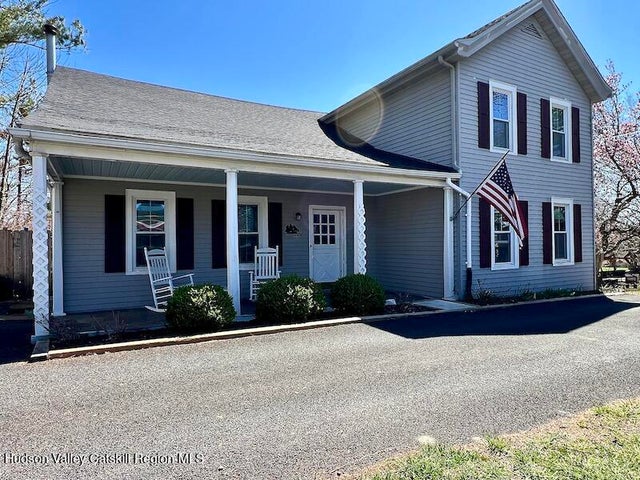 387 Broadway, Ulster Park