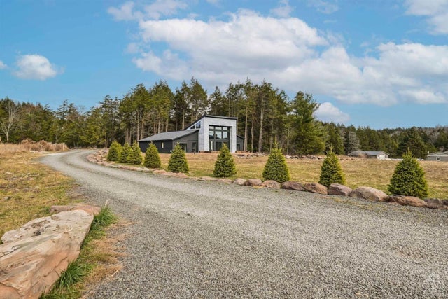 5450 Route 23c, Jewett