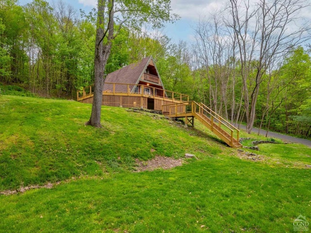 27 Steep Hill Road, Ashland