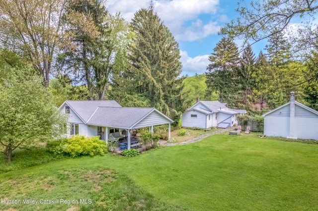 158 Esopus Creek Road, Saugerties