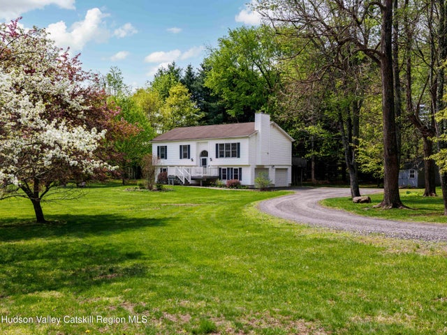 136 S Ohioville Road, New Paltz