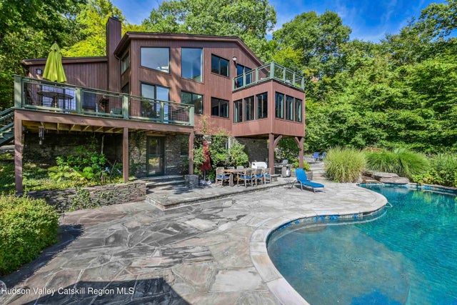 208 Grogkill Road, Woodstock