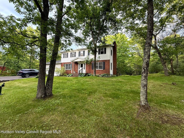 213 Morgan Hill Road, Hurley