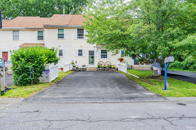 56 Red Maple Road, Saugerties