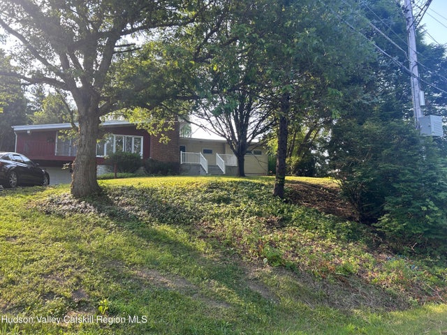 9 Lighthouse Drive, Saugerties