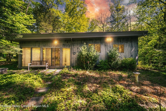 1502 Sawkill Road, Woodstock