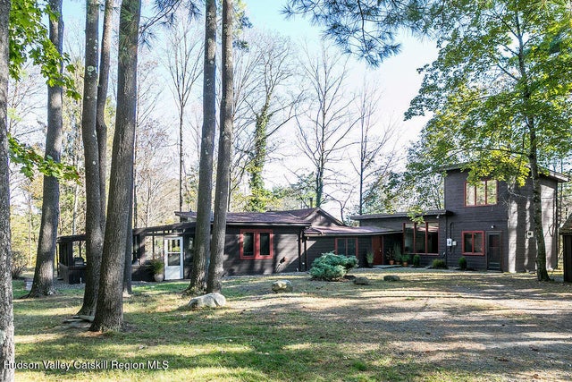 12 Studio Lane, Woodstock