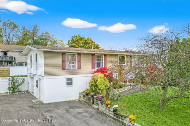 229 Heather Lane, Kingston