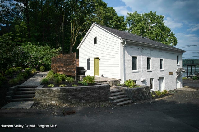 56 River Rd, Saugerties