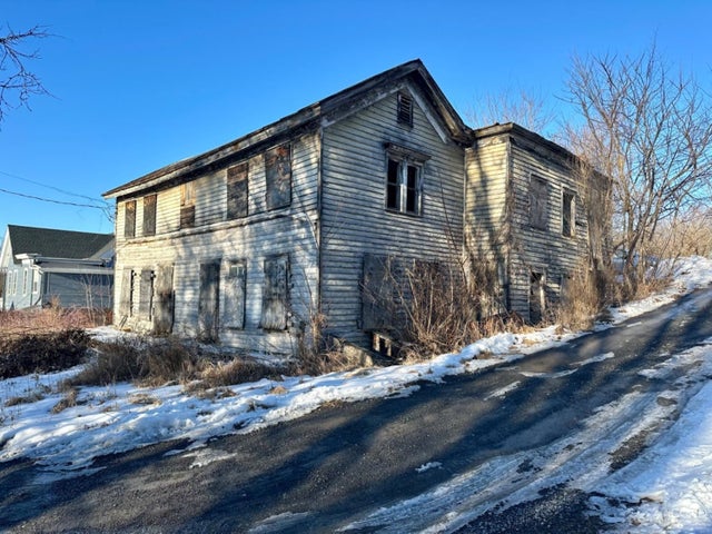 4 Ellsworth St, Claverack