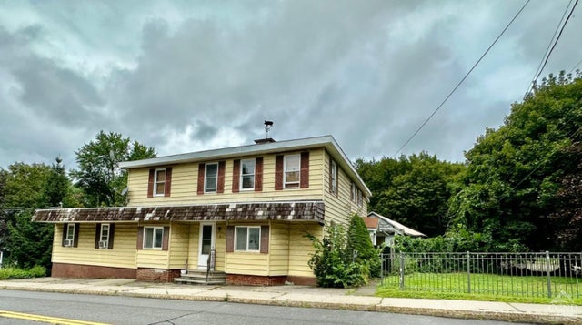 162 Main St 2, Claverack