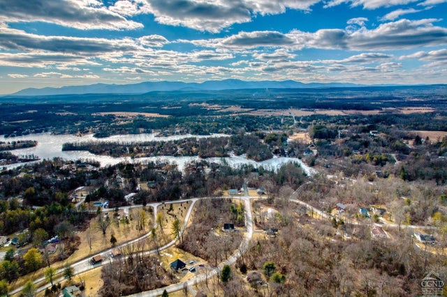 Photo of Listing #156190