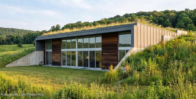 Photo of Listing #20251400