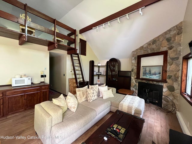 Photo of Listing #20251416