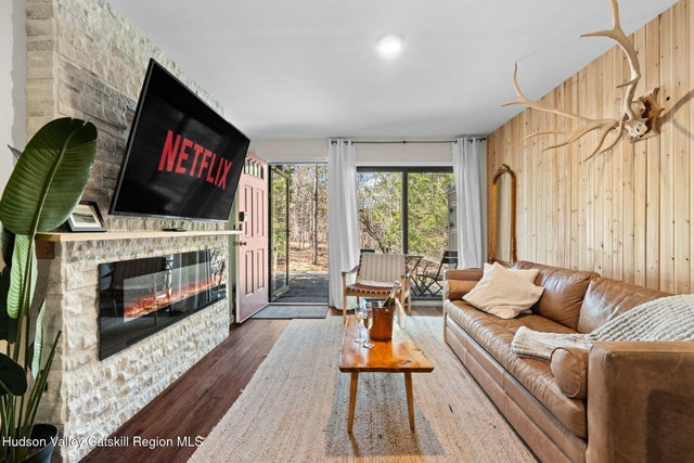 Photo of Listing #20256119