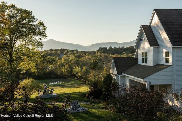 Photo of Listing #20261272