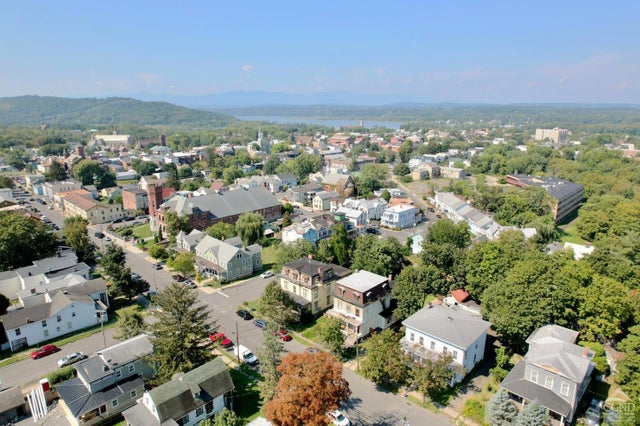 Photo of Listing #150032