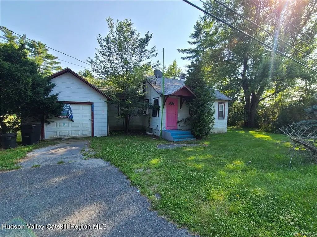 275-277 Route 17b, Monticello