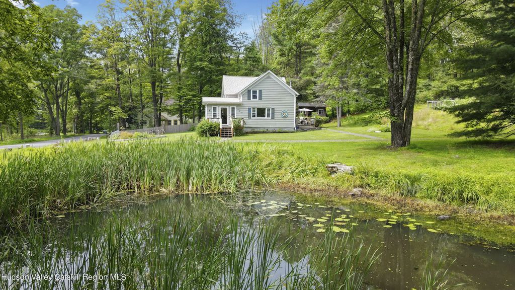 44 Rose Hill Road, Accord