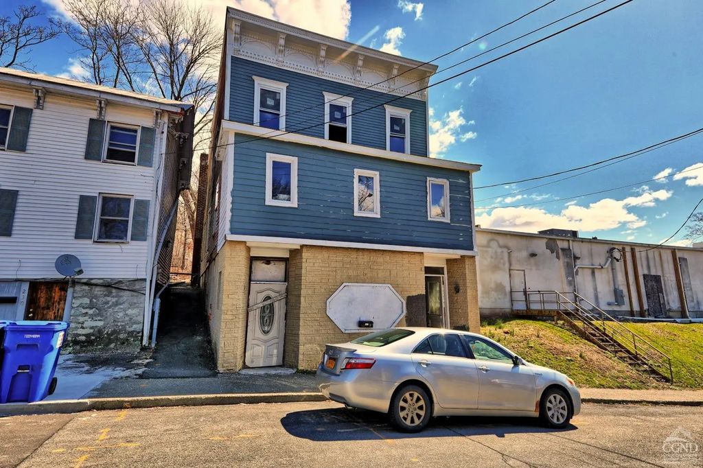 228 Water Street, Catskill