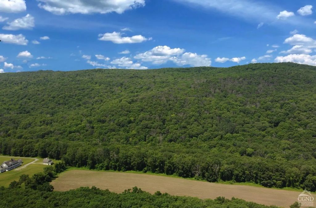 Cascade Mt Perrys Corners Road, Amenia