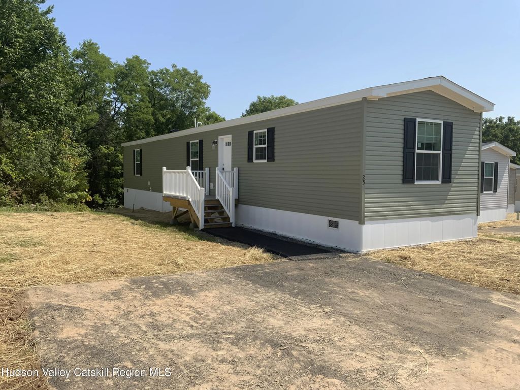 1154 Us-9 25, Hudson