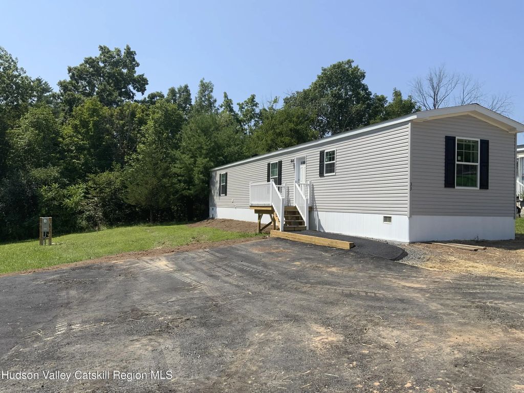 1154 Us-9 33, Hudson