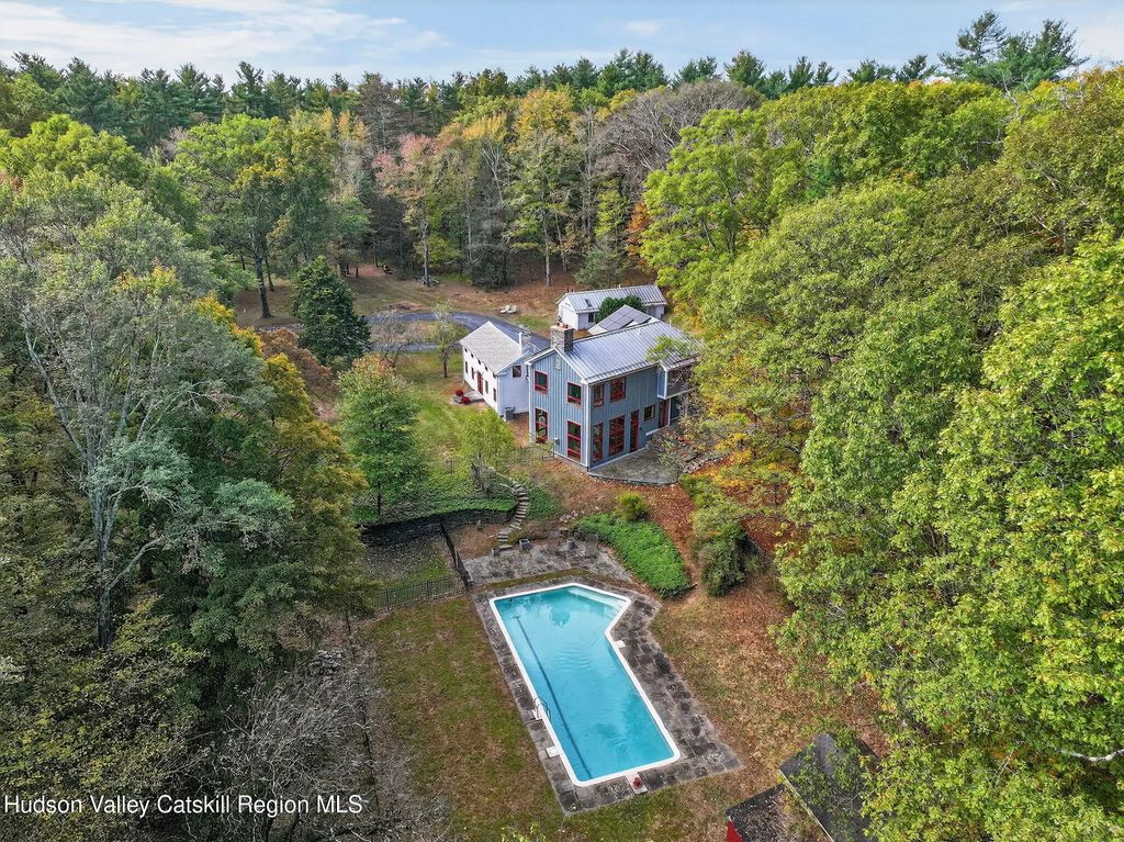1045 Church Road, Saugerties