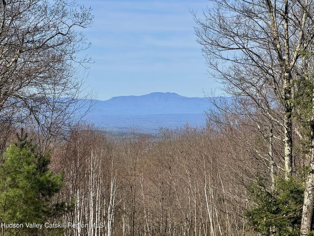 O Mercer Mountain Road, Canaan