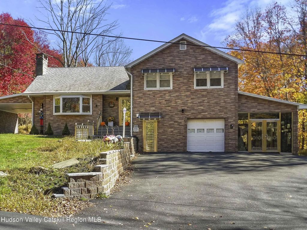 241 Royce Road, White Lake