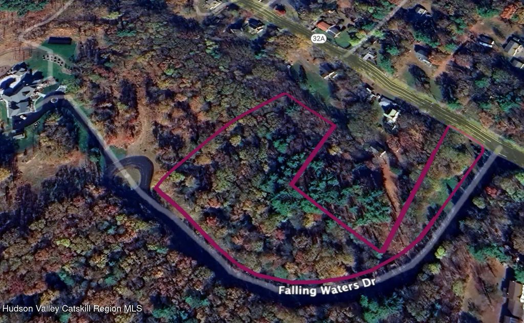 78 Falling Waters Drive Drive, Palenville