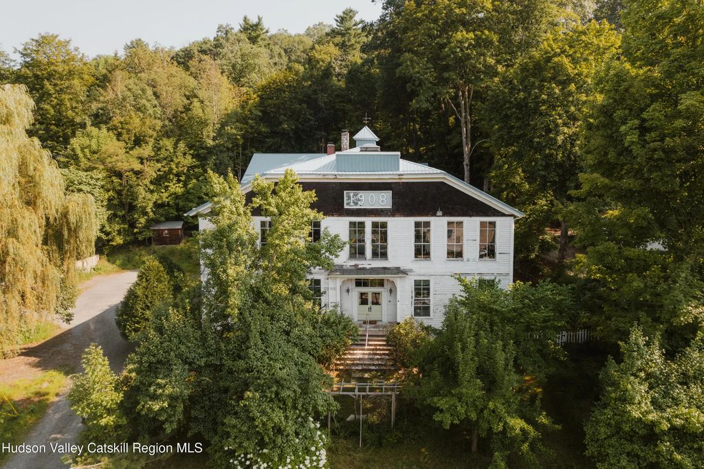 48 Upper Main Street, Callicoon