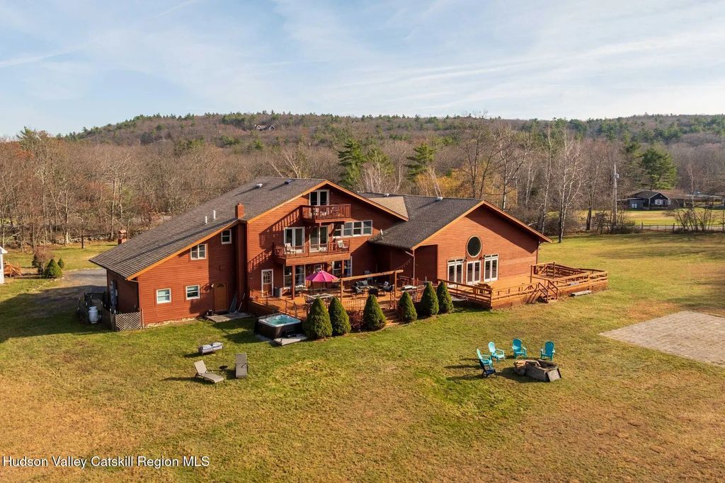 404 Winter Clove Road, Round Top