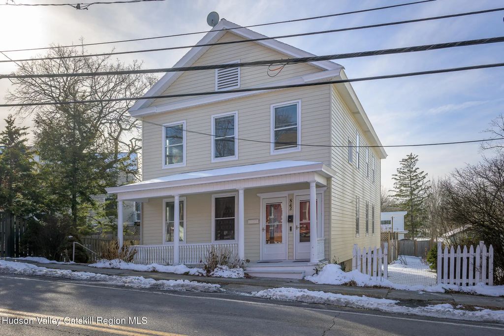 843 Union Street, Hudson