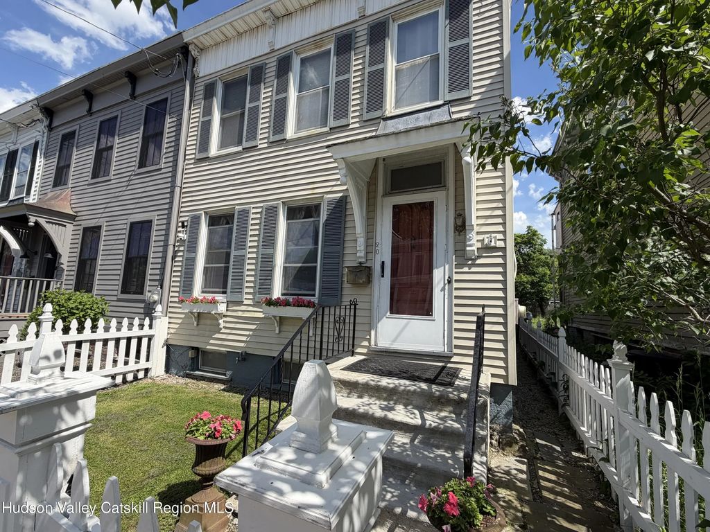 20 8th Street, Hudson
