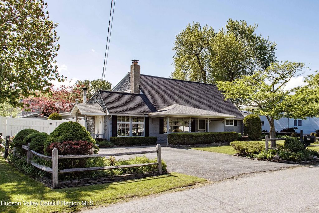 25 Meadowbrook Drive, Kingston