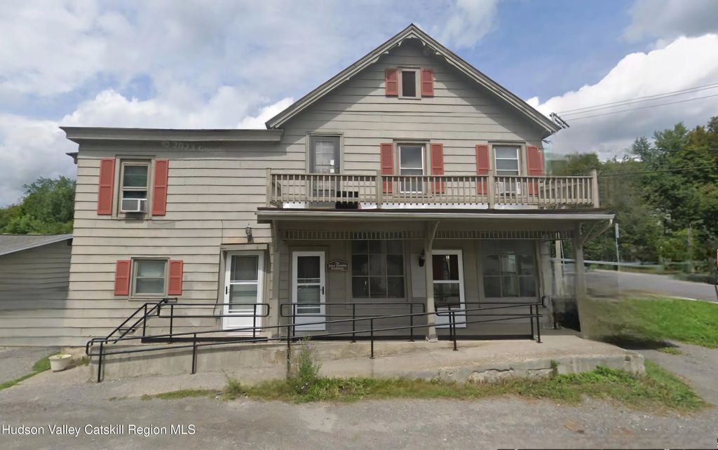 1121-1123 Ny Route 295, East Chatham