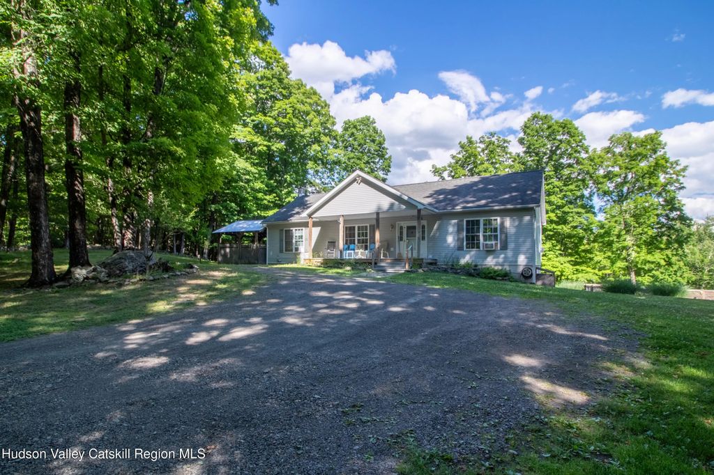 90 Jomar Lane, Olivebridge