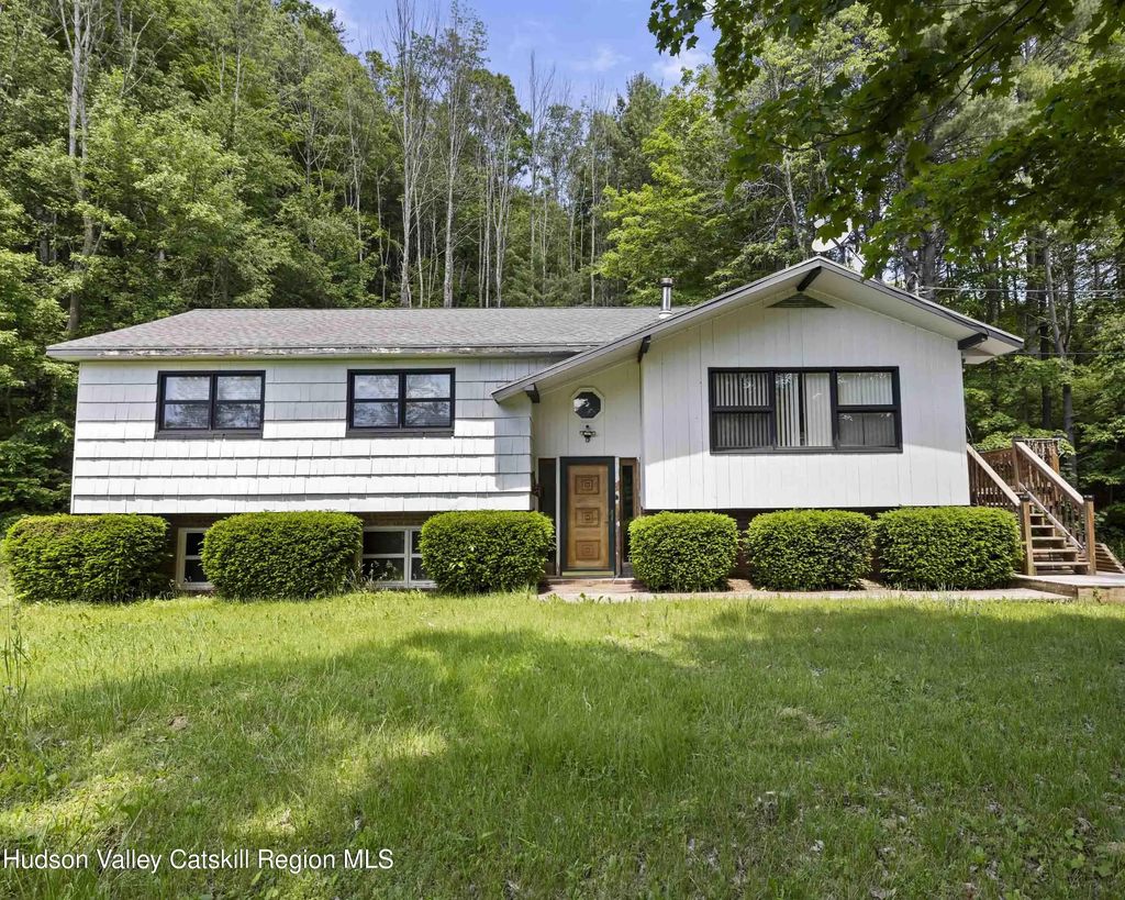 14042 Route 23, Prattsville
