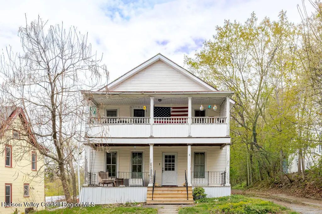 60 Prospect Street, Philmont