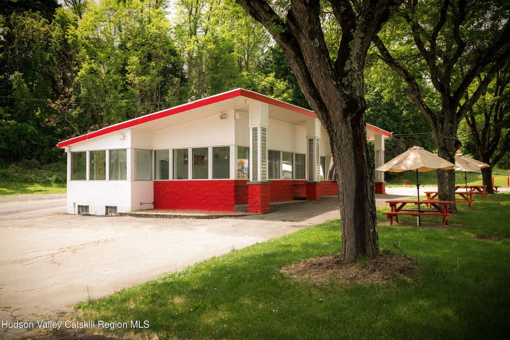 90 Old Route 9w, Port Ewen