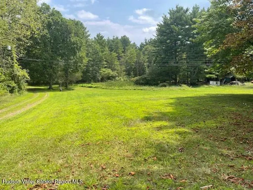 L-25 Gayhead-earlton Road, Earlton