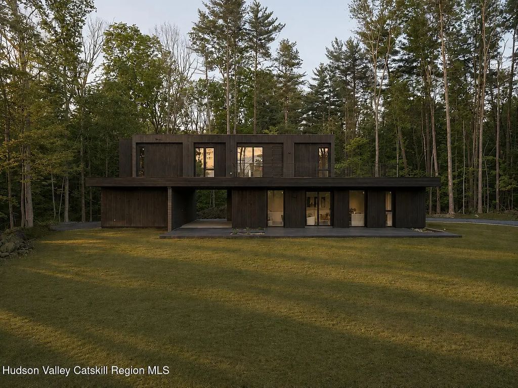 116 Mossy Hill Road, Catskill