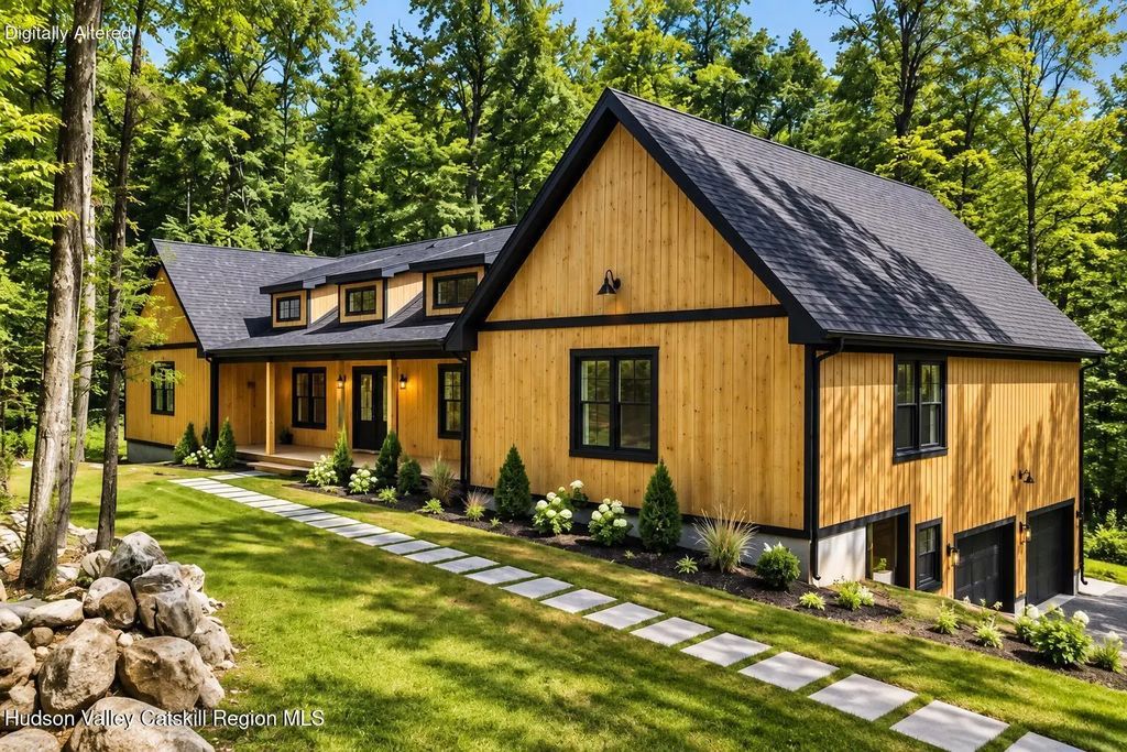 250 Cherry Hill Road, Accord