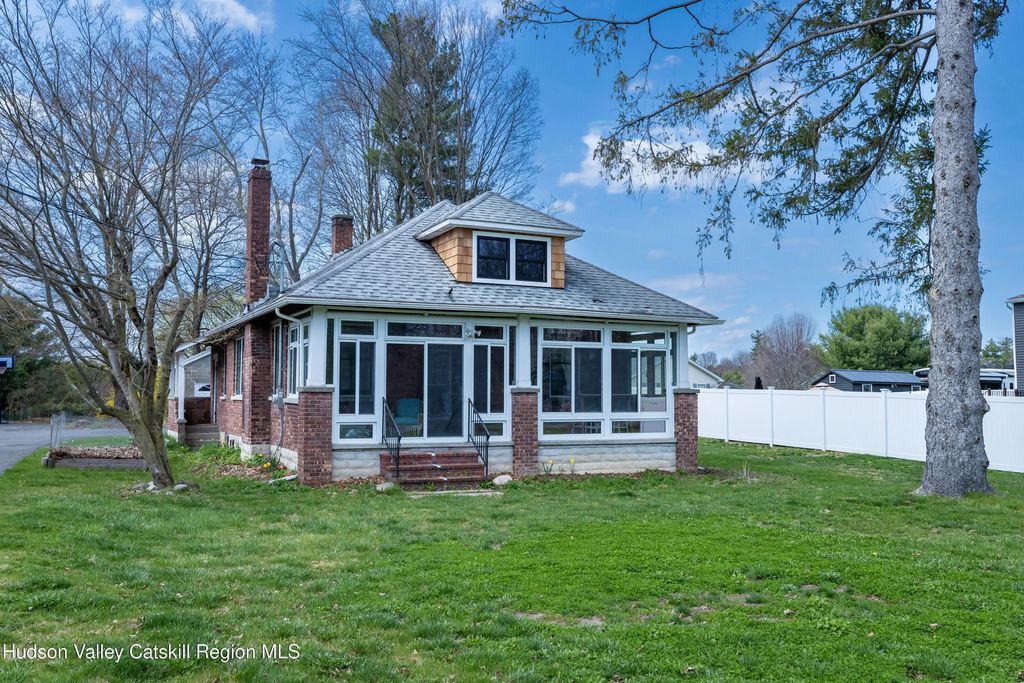 4018 Chatham Street, Valatie