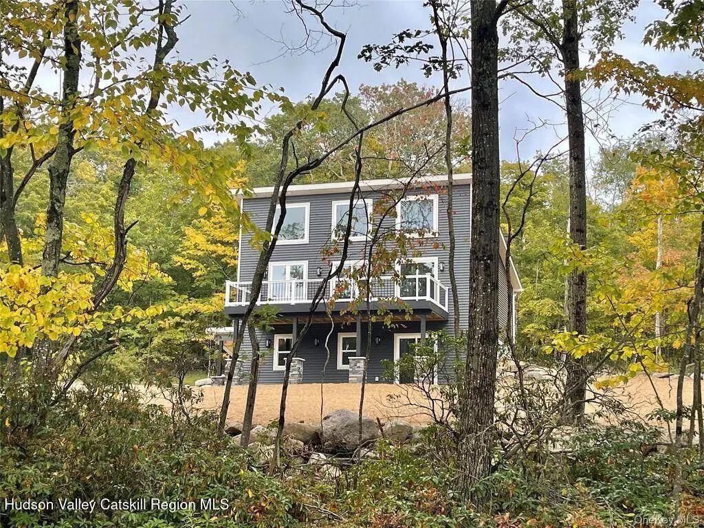 330 Vista Maria Road, Cragsmoor