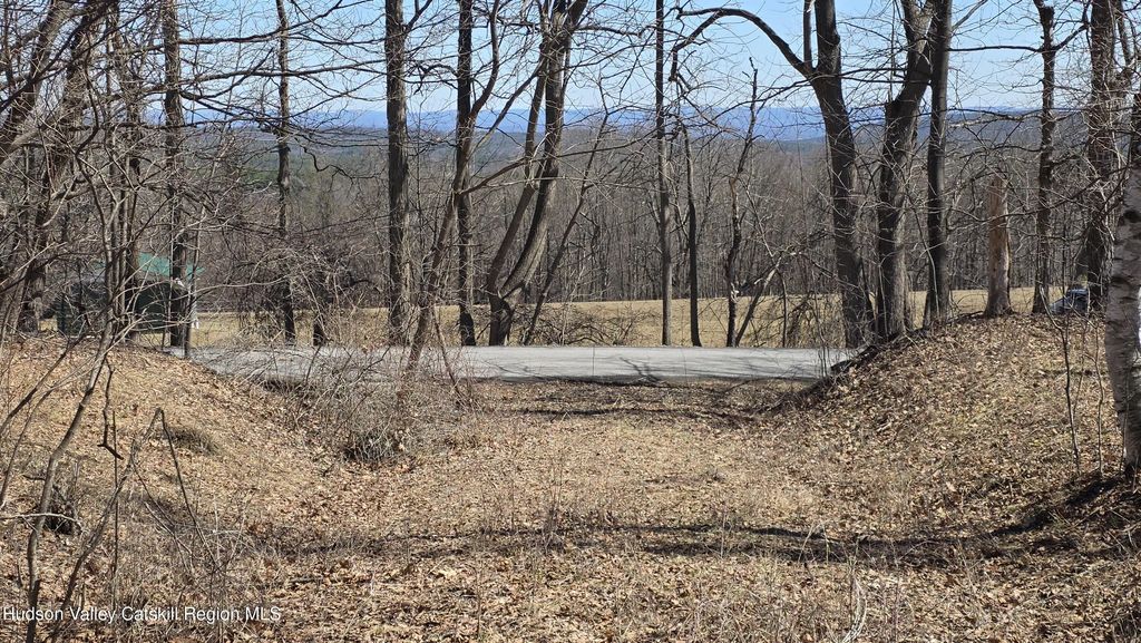 King Hill Road, Freehold